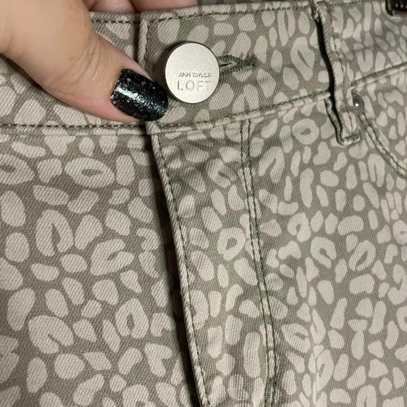 Ann Taylor LOFT Modern Skinny Ankle Size 29/8 Leopard Ankle Zipper Pants NWOT - Picture 5 of 10
